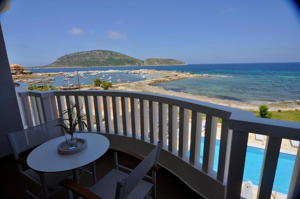 Artina Aparthotel มาราโธโพลิส ภายนอก รูปภาพ